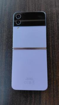 Samsung Z flip 4 thumbnail 5