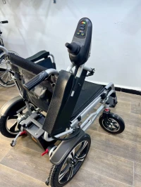 Fauteuil roulant électrique 
