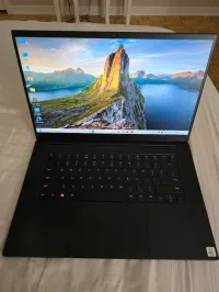 Razer Blade 15 i7 10750H 16G 512 SSD RTX 2060 6G 15.6" 120Hz