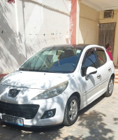 voitures-peugeot-207-2011-allure-saoula-alger-algerie