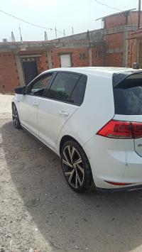 سيارات-volkswagen-golf-7-2013-سوق-الأحد-بومرداس-الجزائر