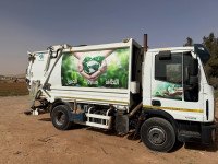 camion-iveco-eurocargo-2015-laghouat-algerie