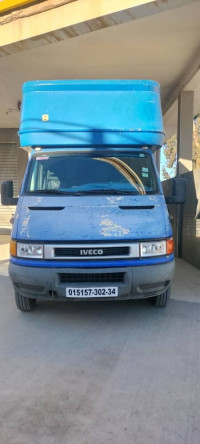 fourgon-c13-iveco-2002-bordj-bou-arreridj-algerie