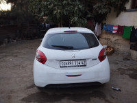 voitures-peugeot-208-2014-active-kolea-tipaza-algerie