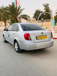 voitures-chevrolet-optra-4-portes-2010-el-guerrara-ghardaia-algerie