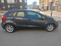 voitures-kia-rio-5-portes-2014-bordj-bou-arreridj-algerie