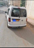 break-familiale-volkswagen-caddy-2017-altrack-guelma-algerie