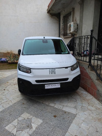 voitures-fiat-doblo-2024-nouveau-constantine-algerie