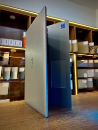 Dell latitude 5520 intel i7-1185 G7 16/512 intel iris xe 15pouce FHD