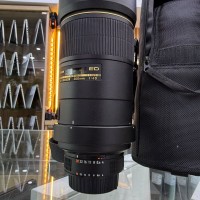 عدسات-الكاميرا-nikon-300mm-f4-en-excellent-etat-comme-neuf-avec-deux-bouchons-parasoleil-باب-الزوار-الجزائر