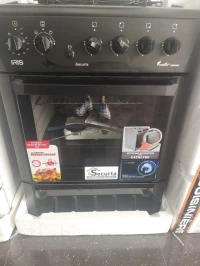 cuisiniere iris noir BB COUVERT EN METAL 