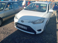 voitures-toyota-yaris-sedan-2015-saida-algerie