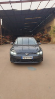 moyenne-berline-volkswagen-golf-8-2021-life-1-er-edition-baraki-alger-algerie