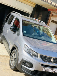 utilitaire-peugeot-partner-2022-nouveau-mascara-algerie