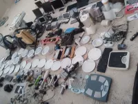 اشياء متنوعة فيها مارش معطل غير مجرب بالعلمة