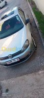 moyenne-berline-volkswagen-golf-6-2011-team-algerie