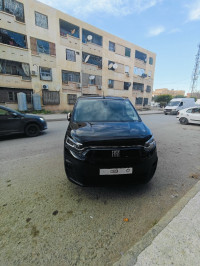 utilitaire-fiat-doblo-italie-2023-msila-algerie