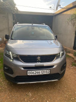 voitures-peugeot-rifteur-2021-allure-chlef-algerie