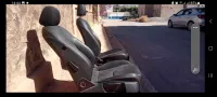 Deux sièges auto