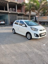 سيارات-kia-picanto-2013-pop-سقانة-باتنة-الجزائر