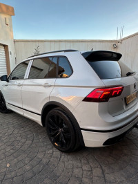 voitures-volkswagen-tiguan-r-line-2024-black-edition-full-option-tlemcen-algerie