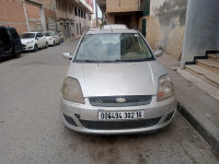 voitures-ford-fiesta-2002-hussein-dey-alger-algerie