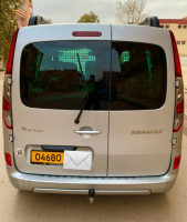 automobiles-renault-kongoo-2017-tiaret-algerie