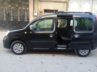 voitures-renault-kangoo-2009-bouira-algerie