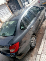 voitures-renault-symbol-2011-zebboudja-chlef-algerie