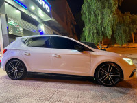 moyenne-berline-seat-leon-2019-cupra-r-tebessa-algerie