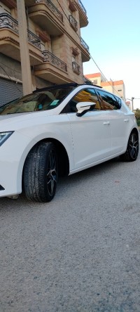 سيارات-seat-leon-2019-fr-برج-بوعريريج-الجزائر