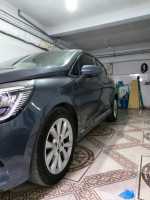 voitures-renault-clio-5-2022-intens-mostaganem-algerie