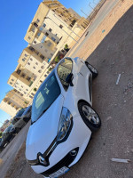 voitures-renault-clio-4-2014-bethioua-oran-algerie