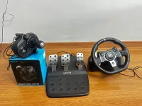 Logitech g920 neuf presque jamais utiliser + shifter tout neuf avec boîte,