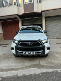 utilitaire-toyota-hilux-2021-legend-dc-4x4-pack-luxe-bejaia-algerie