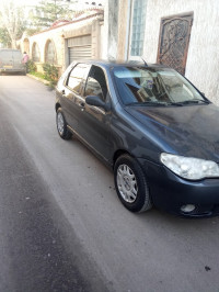 voitures-fiat-palio-2006-fire-beni-mered-blida-algerie