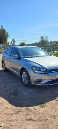 moyenne-berline-volkswagen-golf-7-2019-start-boumerdes-algerie