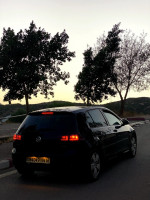 voitures-volkswagen-golf-7-2014-trendline-zeralda-alger-algerie