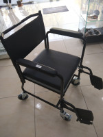 medical-chaise-garde-robe-avec-roue-bordj-bou-arreridj-algerie