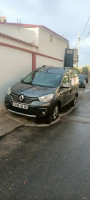 voitures-renault-kangoo-2024-stepway-soumaa-blida-algerie