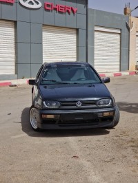 سيارات-volkswagen-golf-3-1993-تيارت-الجزائر
