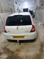 voitures-renault-clio-campus-2012-chlef-algerie