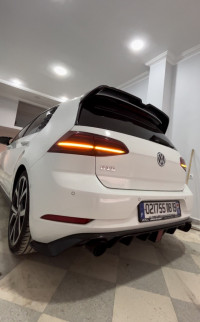 moyenne-berline-volkswagen-golf-2018-gtd-setif-algerie