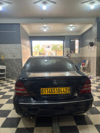 voitures-mercedes-classe-c-2004-c320-v6-kolea-tipaza-algerie