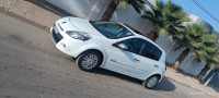 voitures-renault-clio-3-2011-night-and-day-el-harrach-alger-algerie