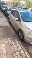 voitures-peugeot-208-2015-allure-draa-ben-khedda-tizi-ouzou-algerie