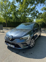 voitures-renault-clio5-2022-evolution-cheraga-alger-algerie