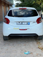 voitures-peugeot-208-2015-allure-oran-algerie