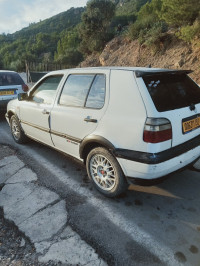 voitures-volkswagen-golf-3-1993-bejaia-algerie