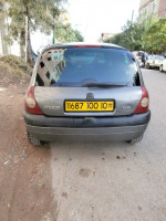 voitures-renault-clio-2-2000-expression-bouira-algerie